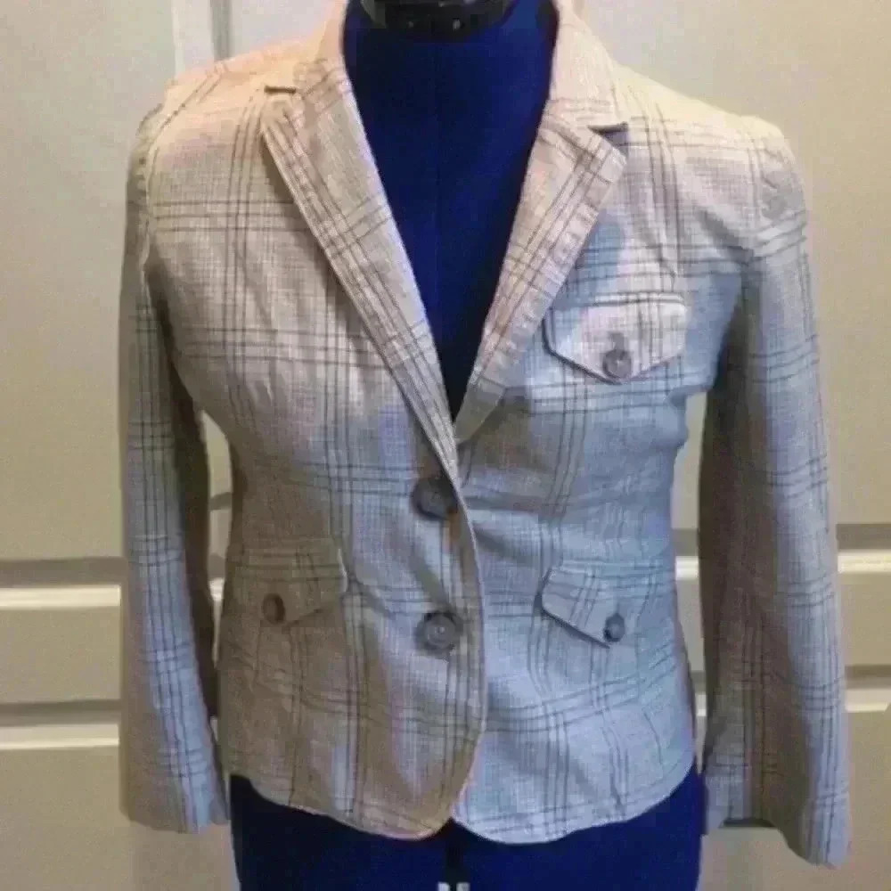 𝅺american Eagle plaid blazer.